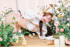 010.Sia – 2022 Photo Book Vol.4 Meow Meow Punch [37P-152M]