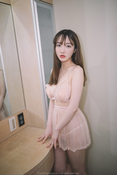 VOL.224 손예은